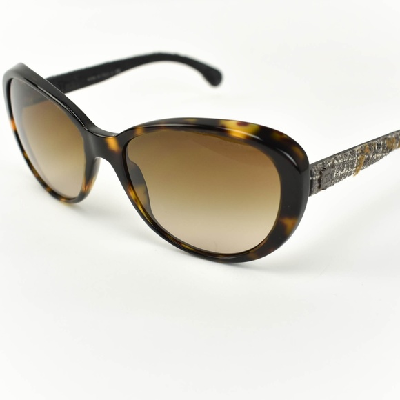 CHANEL Accessories - CHANEL: Tortoise Brown, Tweed & CC Sunglasses (ct)